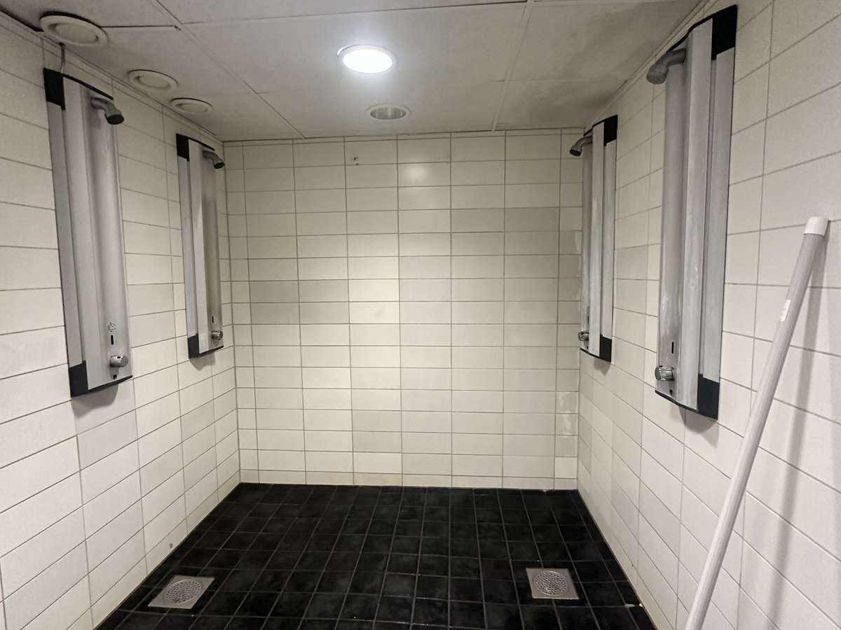 Garderobekorridor, etter
