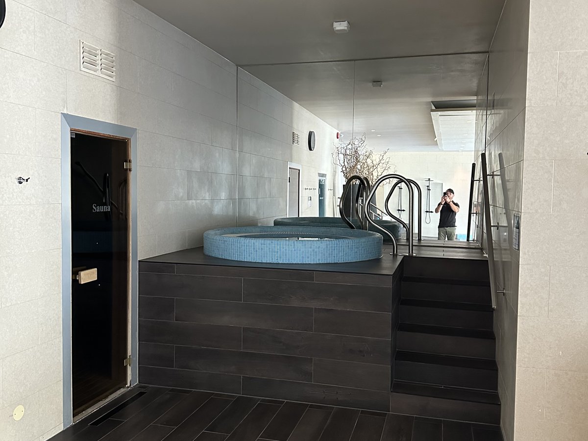 Bassengområde i spa, etter
