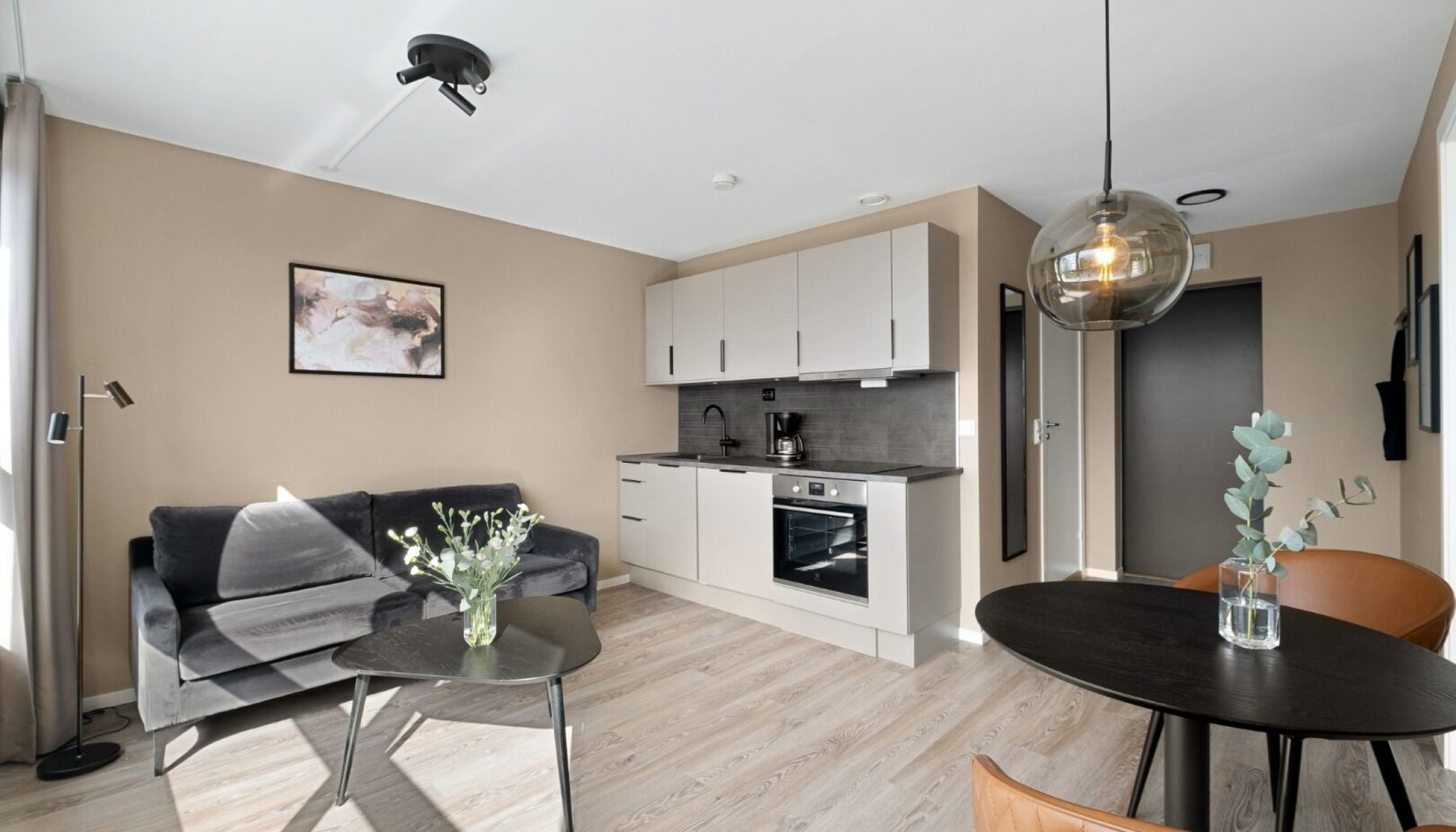 Hotellrom med eget kjøkken på Frogner House Sirkus Renaa i Stavanger
